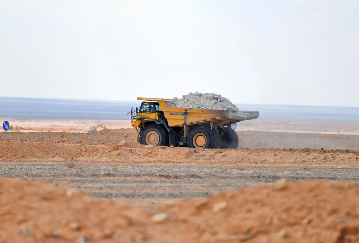 "الرشيد وشركاه" تحصل على رخصة تعدين منجم السيليكا عالي النسبة