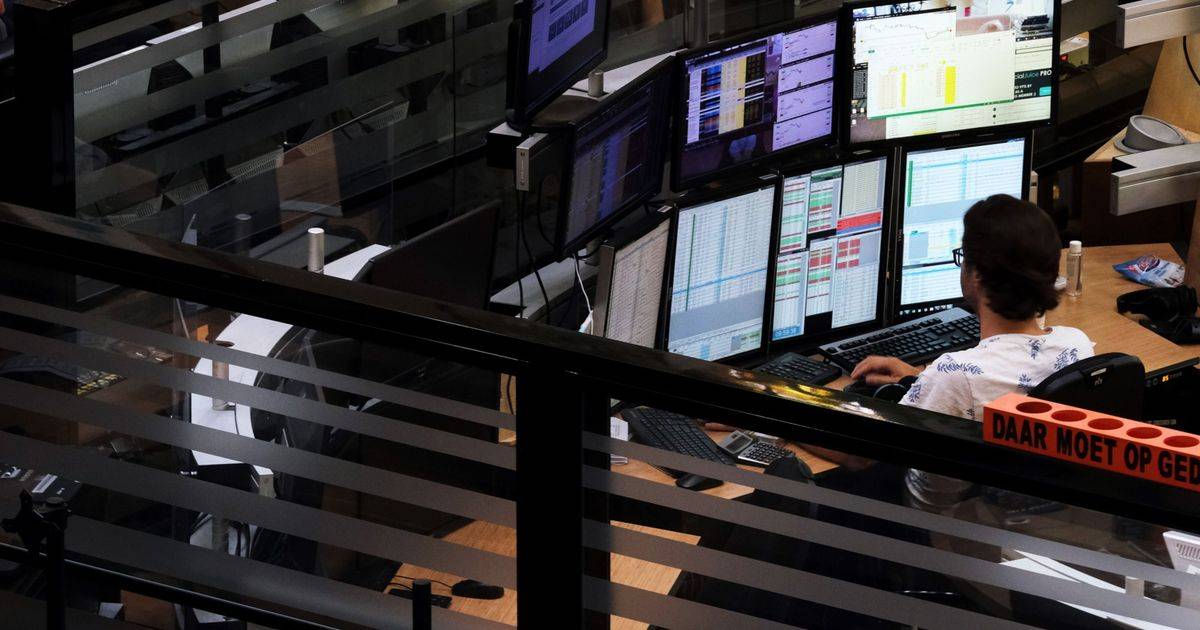 تراجعت ملكية الأجانب في 107 شركات سعودية. المصدر: بلومبرغ