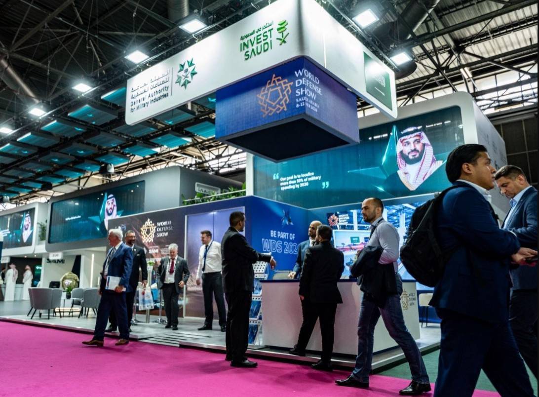 جانب من فعاليات النسخة الثانية من معرض الدفاع العالمي 2024، في الرياض.