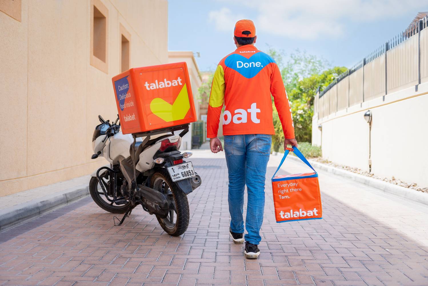 "دليفري هيرو" تستعد لطرح أسهم "طلبات" في بورصة دبي بنهاية 2024