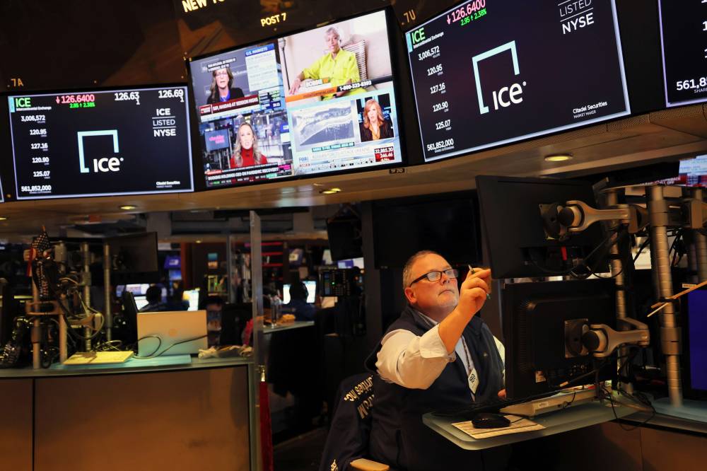 صعد مؤشر ستاندرد آند بورز 500 بنسبة 0.4% ليسجل أعلى مستوى له على الإطلاق. "الفرنسية"