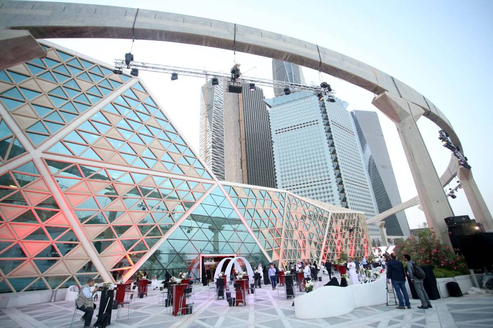 شهد شهر أغسطس تنافسا قويا بين 60 فيلما في صالات العرض السعودية. "الاقتصادية"