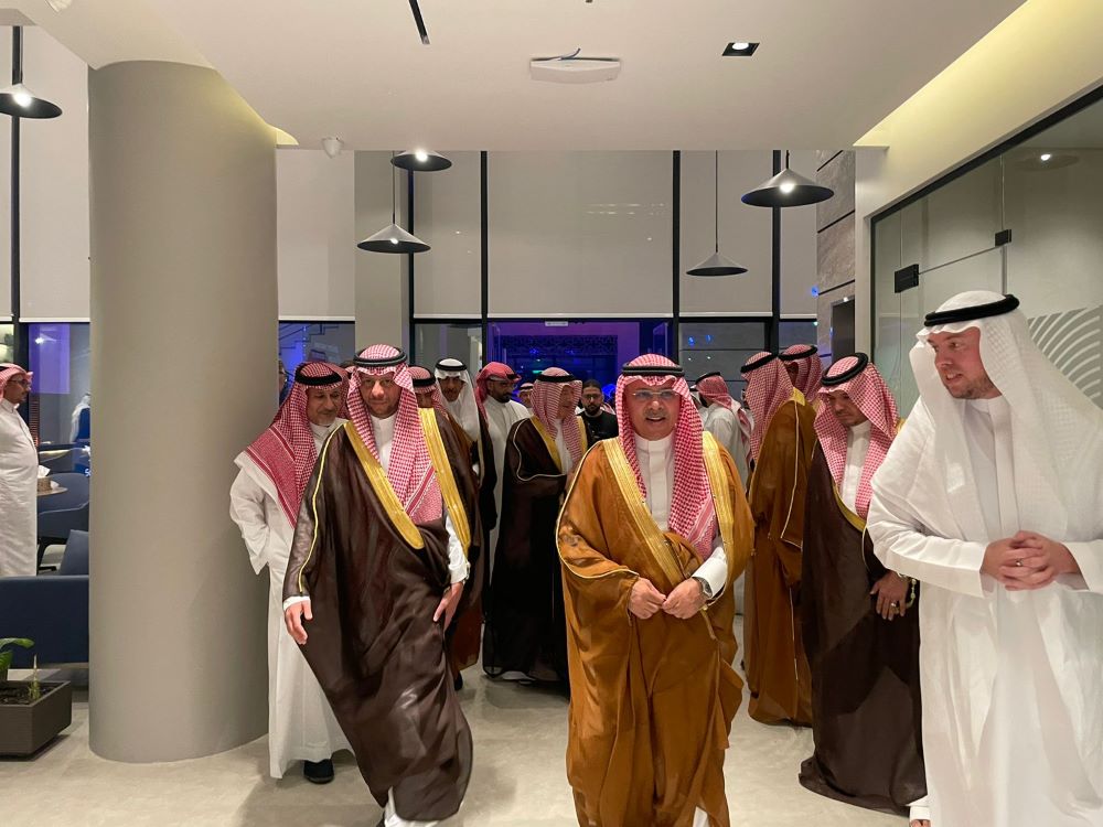 رئيس هيئة الطيران المدني عبدالعزيز الدعيلج خلال تدشين المكتب الجديد لشركة الخطوط السعودية للشحن في الرياض. المصدر: الاقتصادية