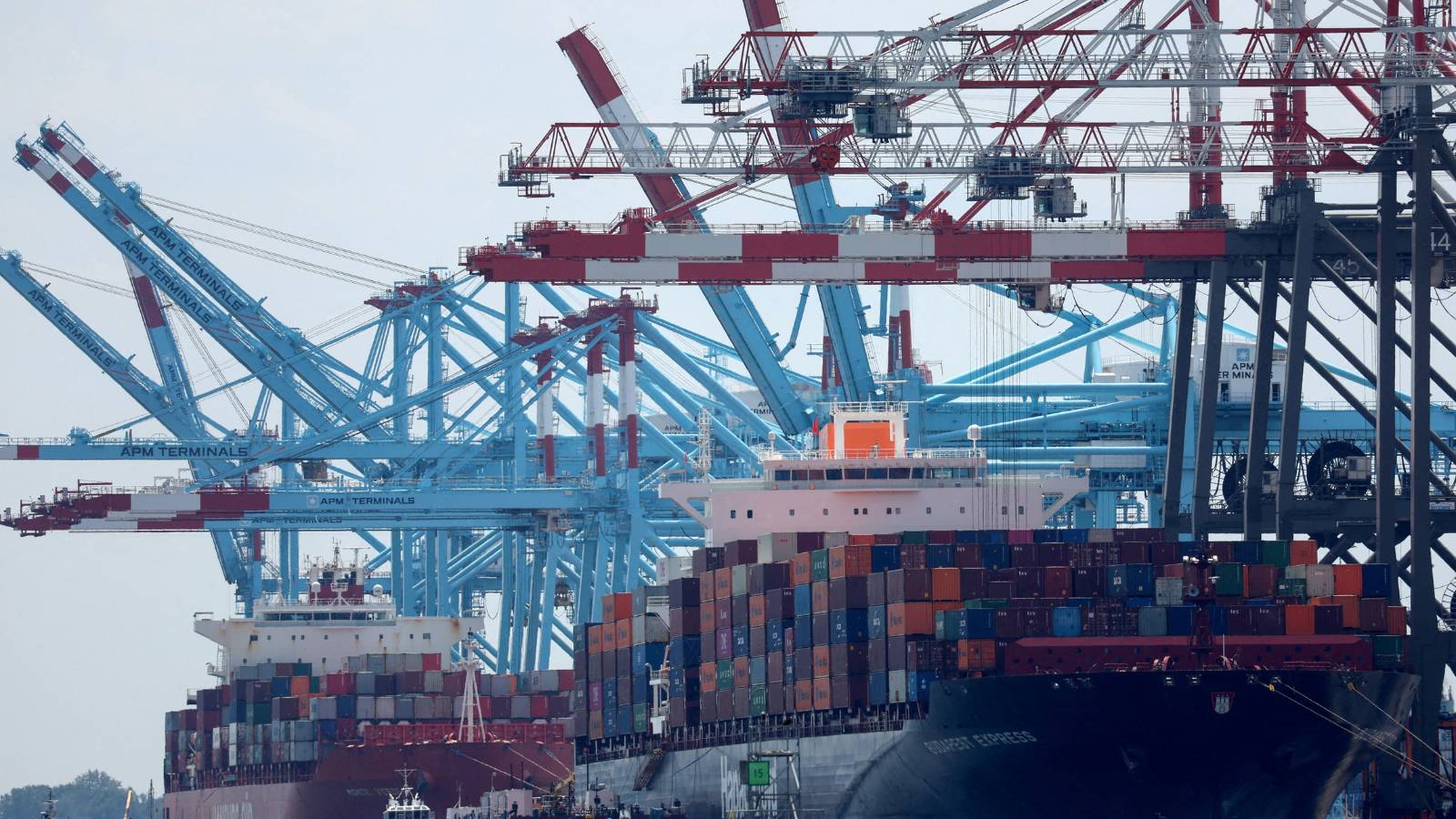 يتوقع عقد الجولة الأولى من المفاوضات في نوفمبر المقبل. رويترز