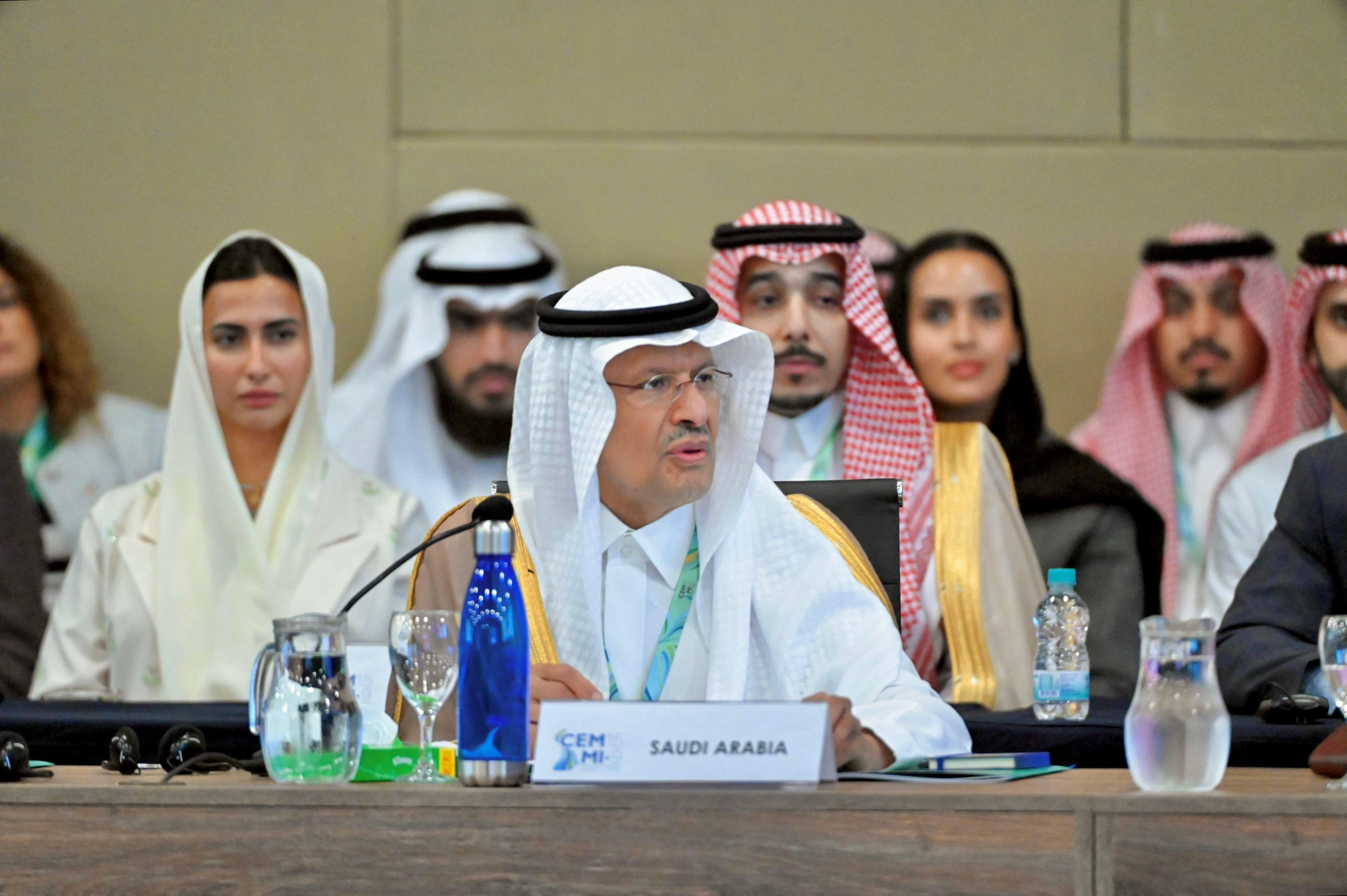 وزير الطاقة السعودي يعلن إطلاق 6 مبادرات لدعم الاستدامة وابتكارات الطاقة النظيفة