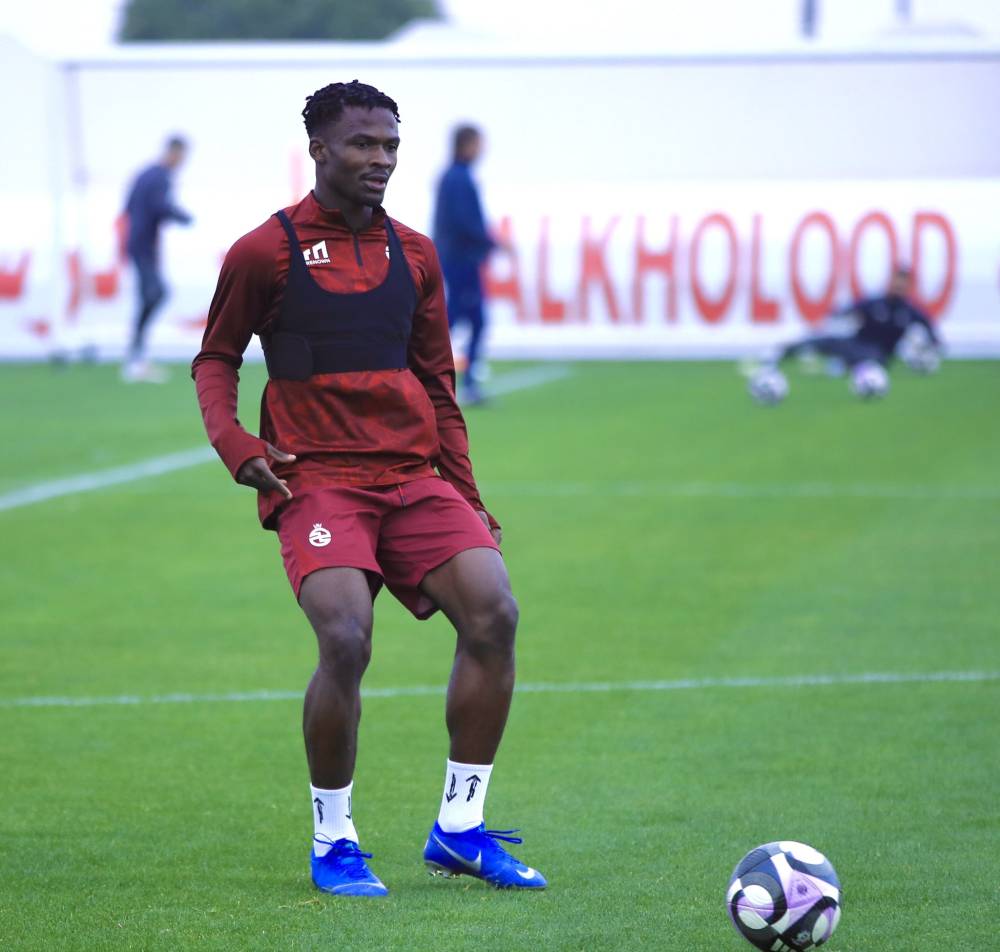 الخلود يعزز المحور بأوشيغبو على سبيل الإعارة مقابل 375 ألف ريال