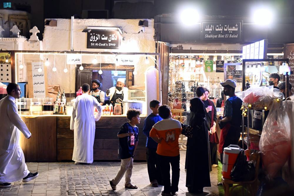 جدة التاريخية تستقبل مليون زائر في الأسبوع الأول من موسم رمضان 2025