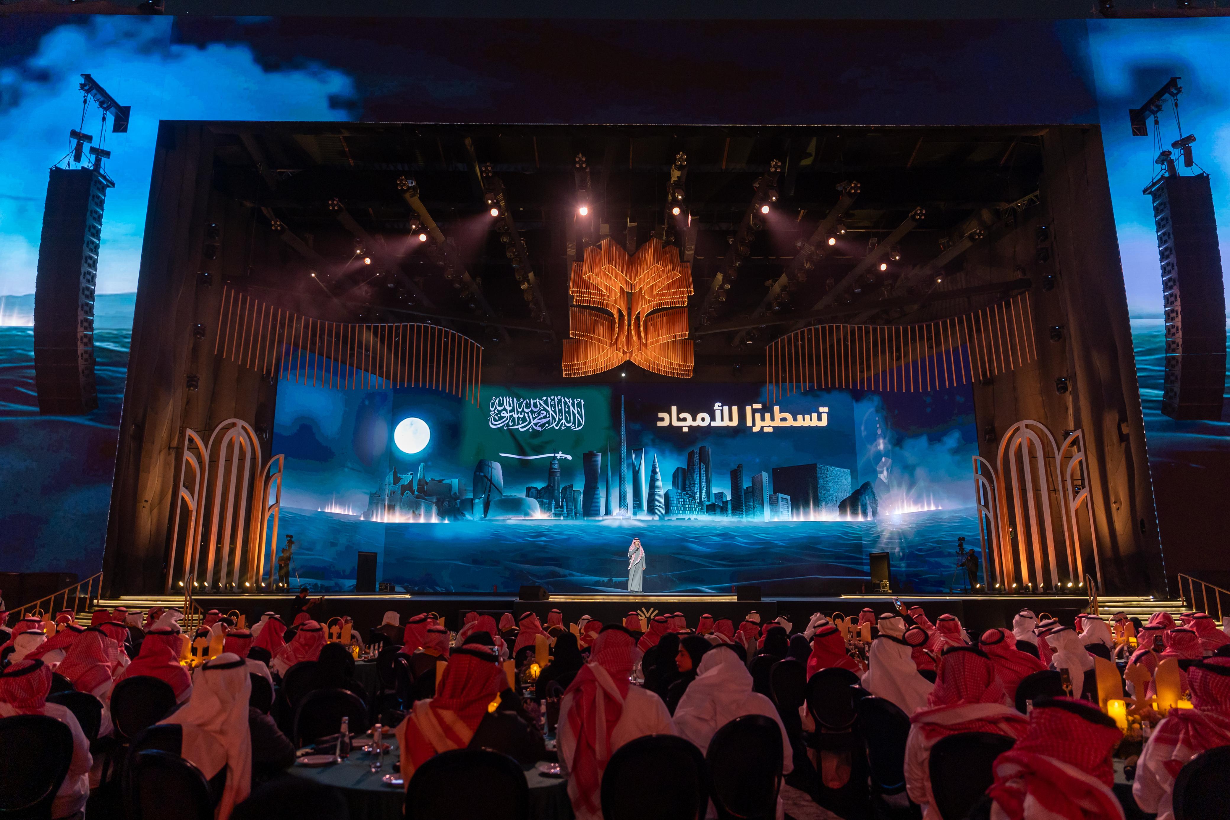 رئيس تحرير "الاقتصادية" يفوز بجائزة التميز الإعلامي عن الحوار الصحفي