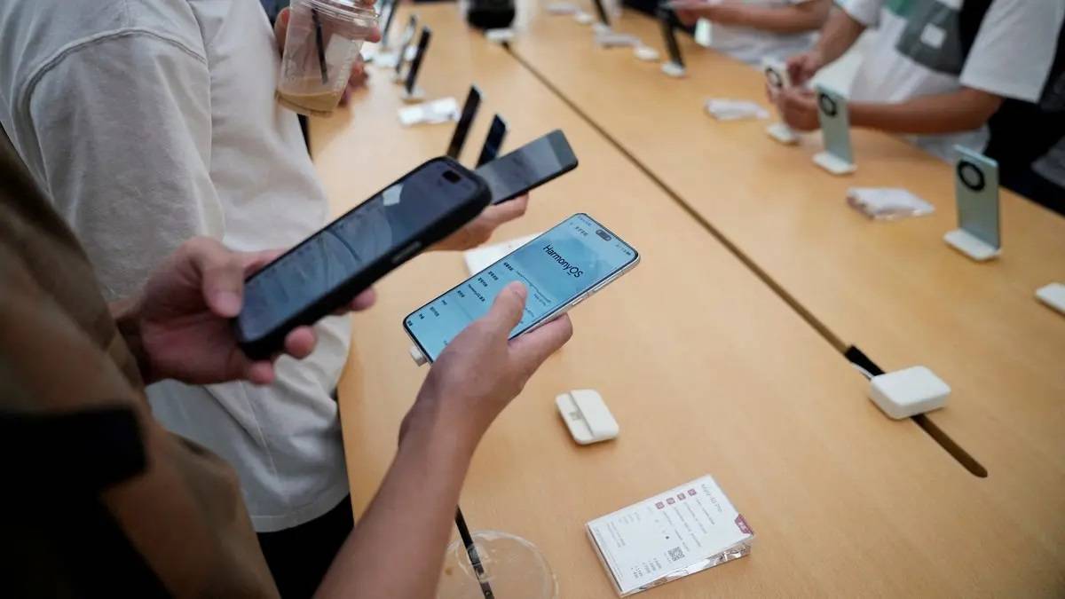 الهواتف الذكية تشكل 27.5% من السلع المعاد تصديرها من السعودية خلال 2024