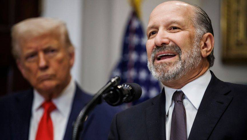 الاقتصاد الأمريكي .. احتمالات الانزلاق إلى الركود تتزايد مع تمسك ترمب بحربه التجارية