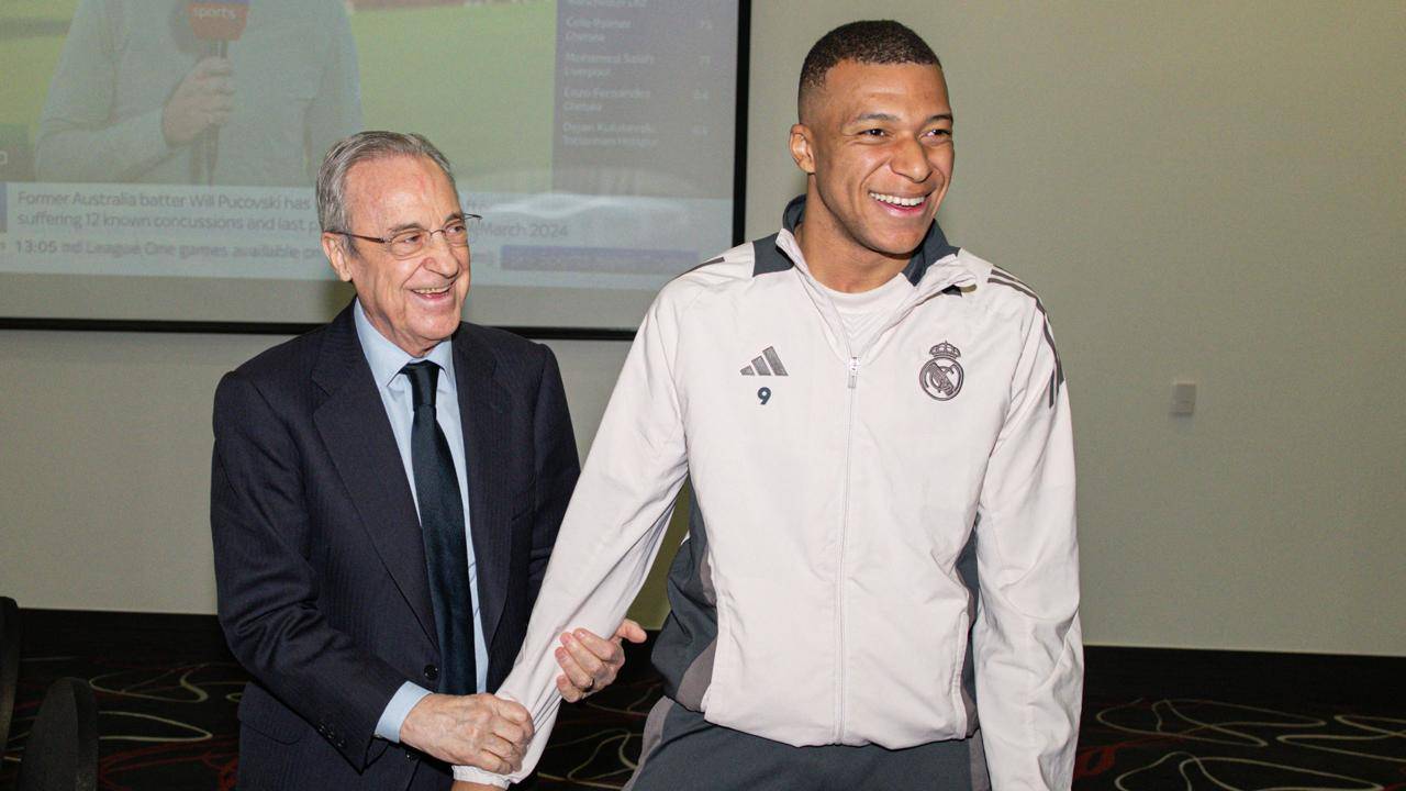 قضية مبابي تتصاعد .. تجميد حسابات سان جيرمان احترازيا بسبب 55 مليون يورو