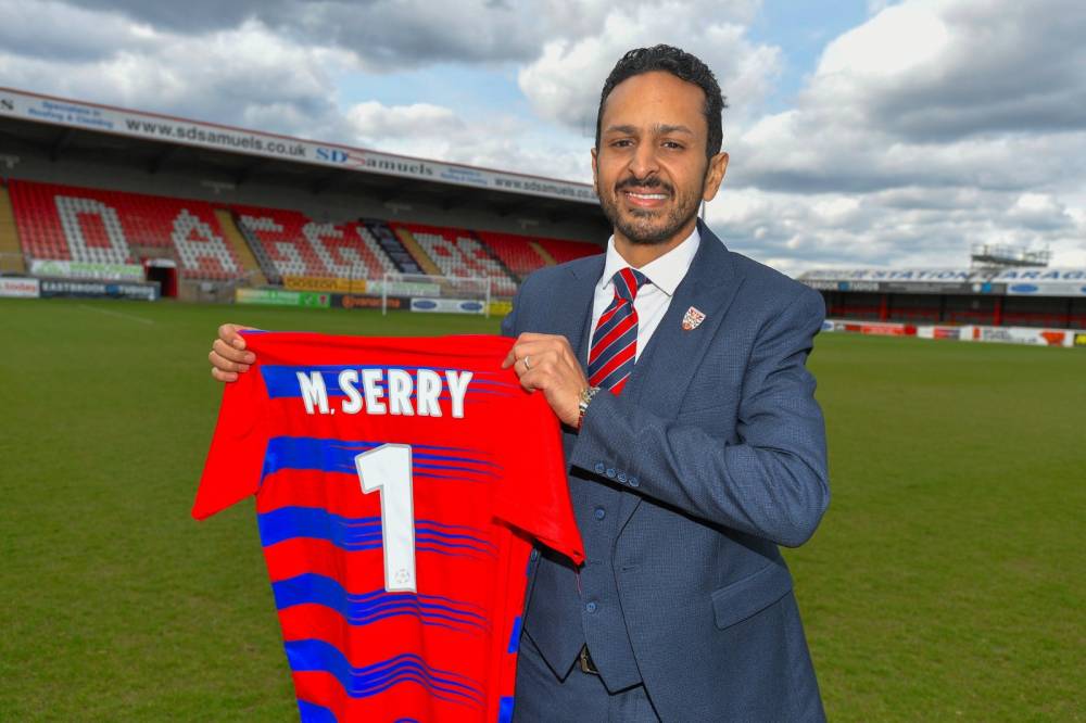 سري بعد صفقة امتلاك داجنهام: 500 جنيه أول راتب لي .. والاستثمار في أرسنال حلم