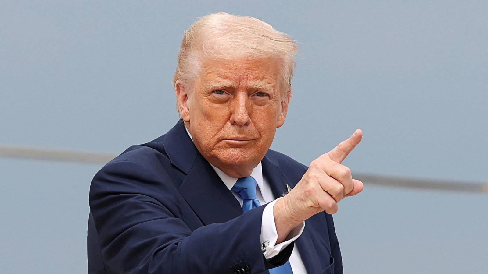 ترمب يأمر بتحقيق في الحاجة لفرض رسوم على واردات المعادن الحرجة