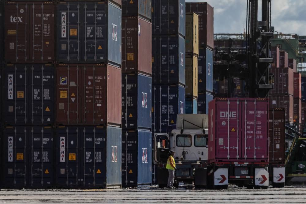 الحرب التجارية.. الجائحة تطل بوجه جديد