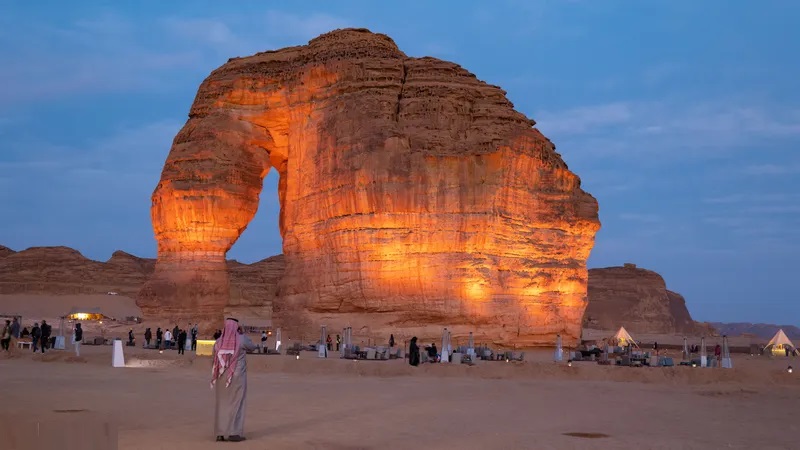 توطين 41 مهنة في القطاع السياحي السعودي والتطبيق على 3 مراحل