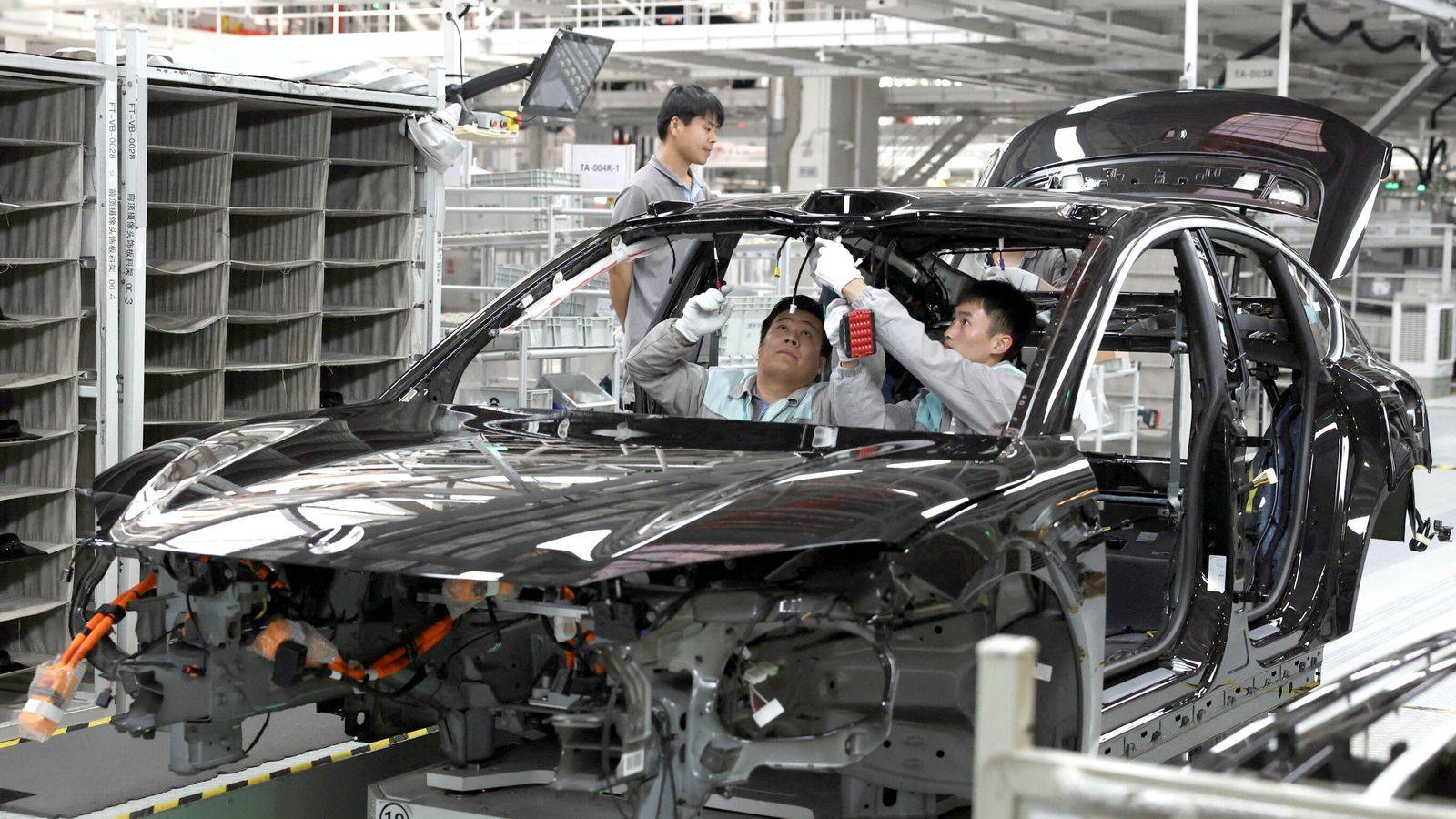 بحلول 2030 .. صناعة السيارات الصينية تستحوذ على 30% من السوق العالمية