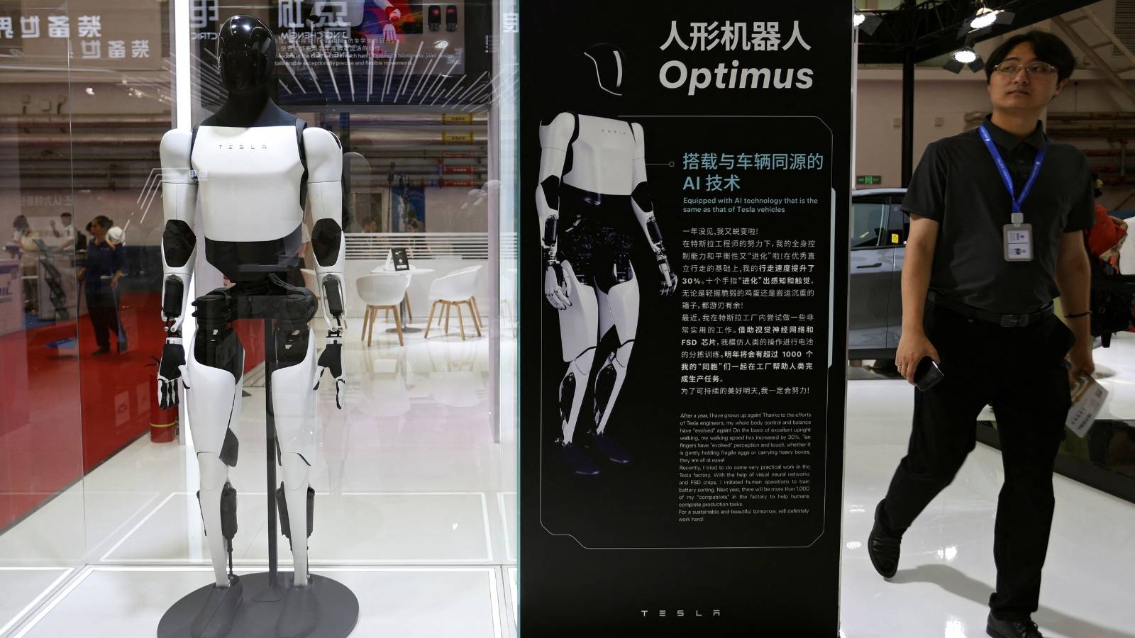 ماسك : الروبوت أوبتيموس تأثر بالقيود الصينية على صادرات المعادن النادرة