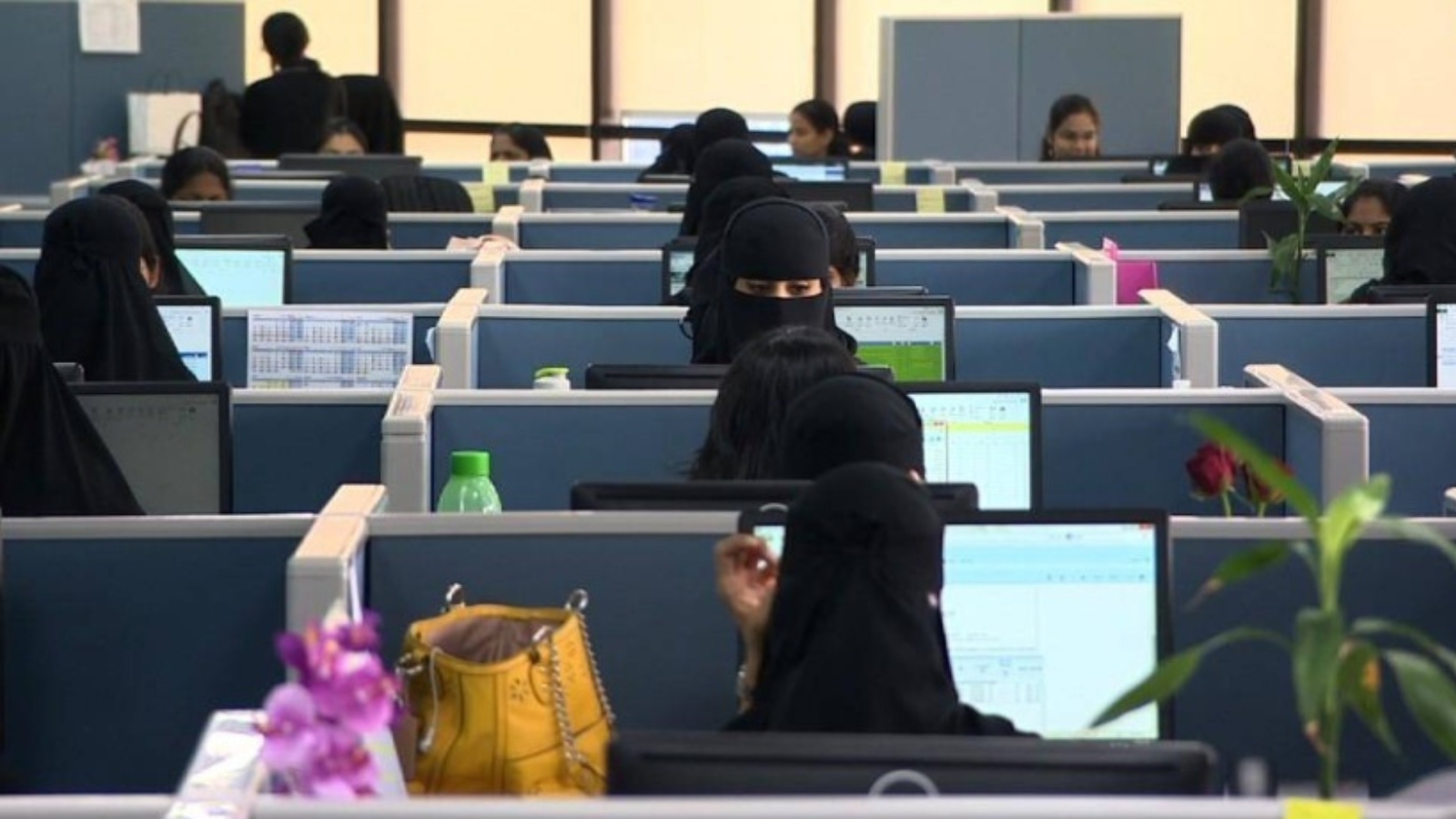 وتيرة مرتفعة للتوظيف في القطاع الخاص السعودي خلال مارس مع توسع الإنتاج