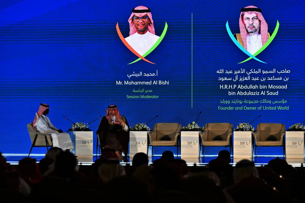 مالك "يونايتد وورلد" يدرس إنشاء صندوق استثمار رياضي بمليار ريال