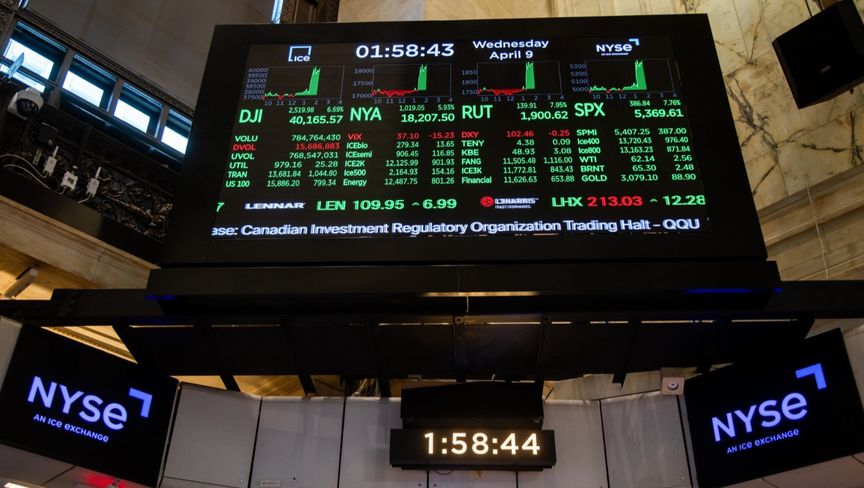 لماذا غير ترمب رأيه فجأة وجمّد الرسوم الجمركية؟ السندات تجيب