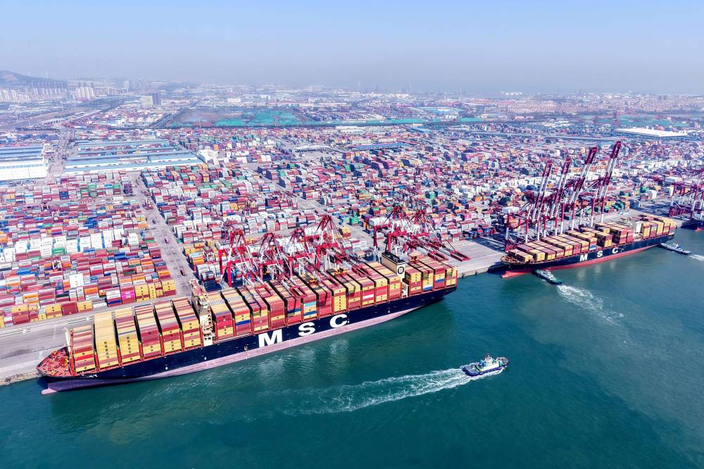 الولايات المتحدة تتواصل مع الصين لبدء محادثات بشأن الرسوم التجارية