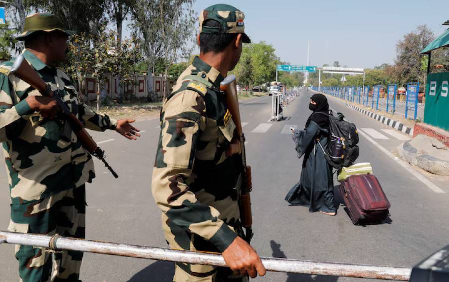 ترمب يعلن موافقة باكستان والهند على وقف "فوري" لإطلاق النار