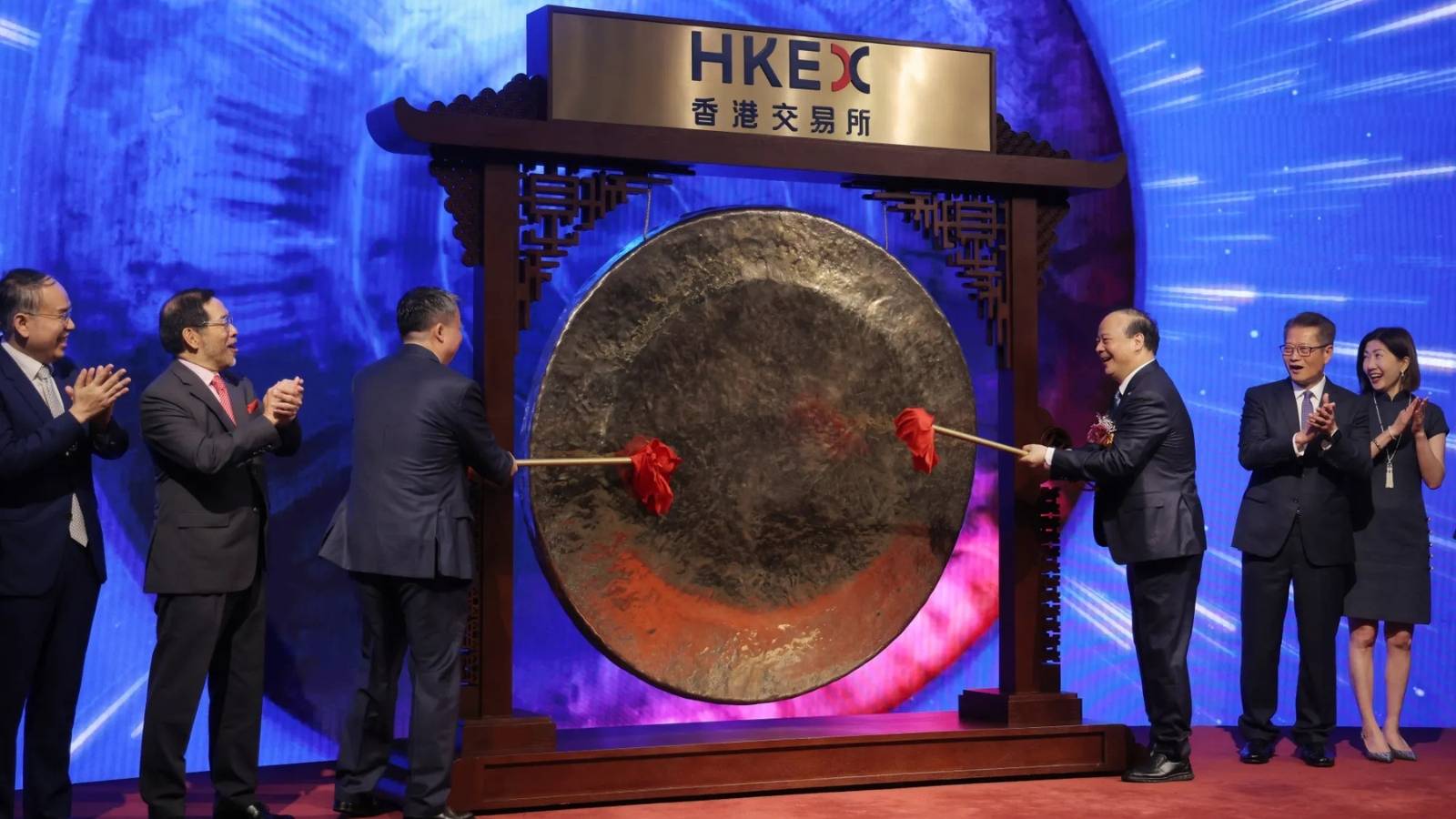 أكبر طرح عالمي خلال 2025 يعزز حصيلته بجمعه أكثر من 5 مليارات دولار