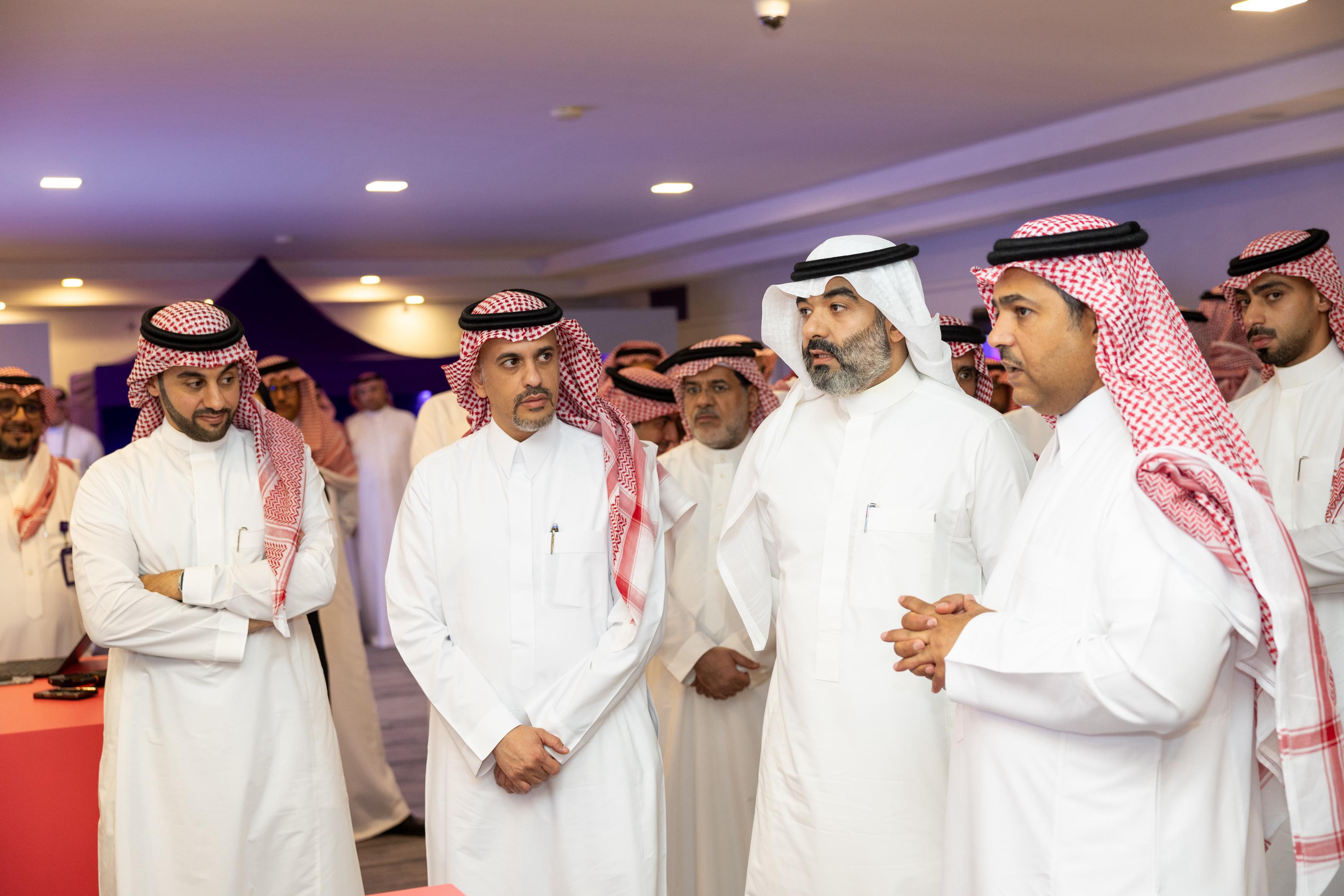 استعدادا للحج .. مجموعة stc تؤكد جاهزيتها الرقمية والتقنية خلال زيارة وزير الاتصالات 