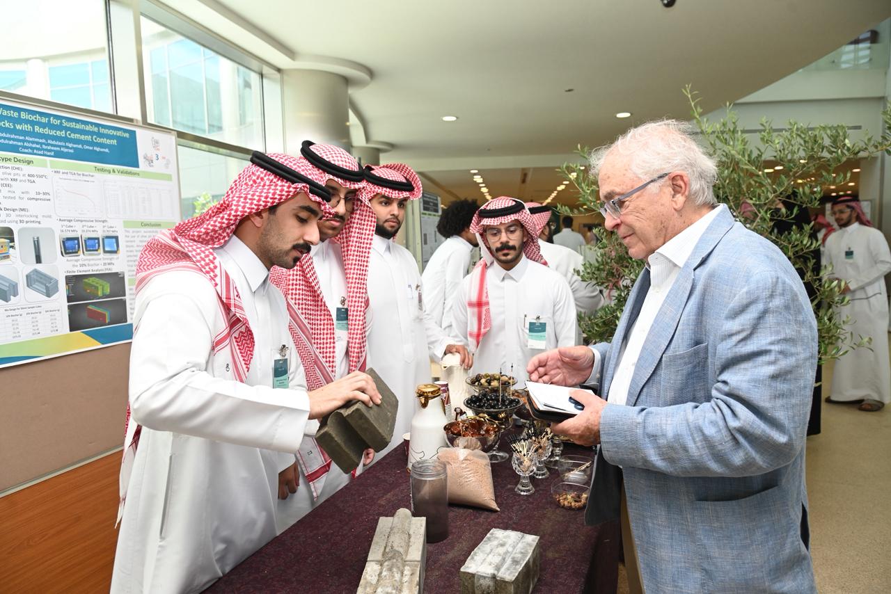 120 مشروعاً ابتكاريًا في "إكسبو" جامعة الملك فهد للبترول والمعادن