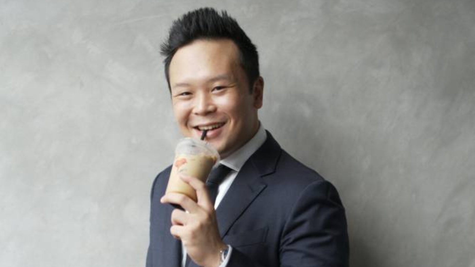 كوبي كينانجان.. حين يصبح كشك القهوة نموذجا اقتصاديا بالمليارات