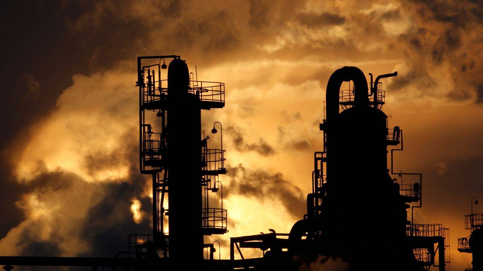 البنك الدولي: اقتصاد لبنان يستمر في الانكماش وسط شلل سياسي وتأخيرات لخطة التعافي