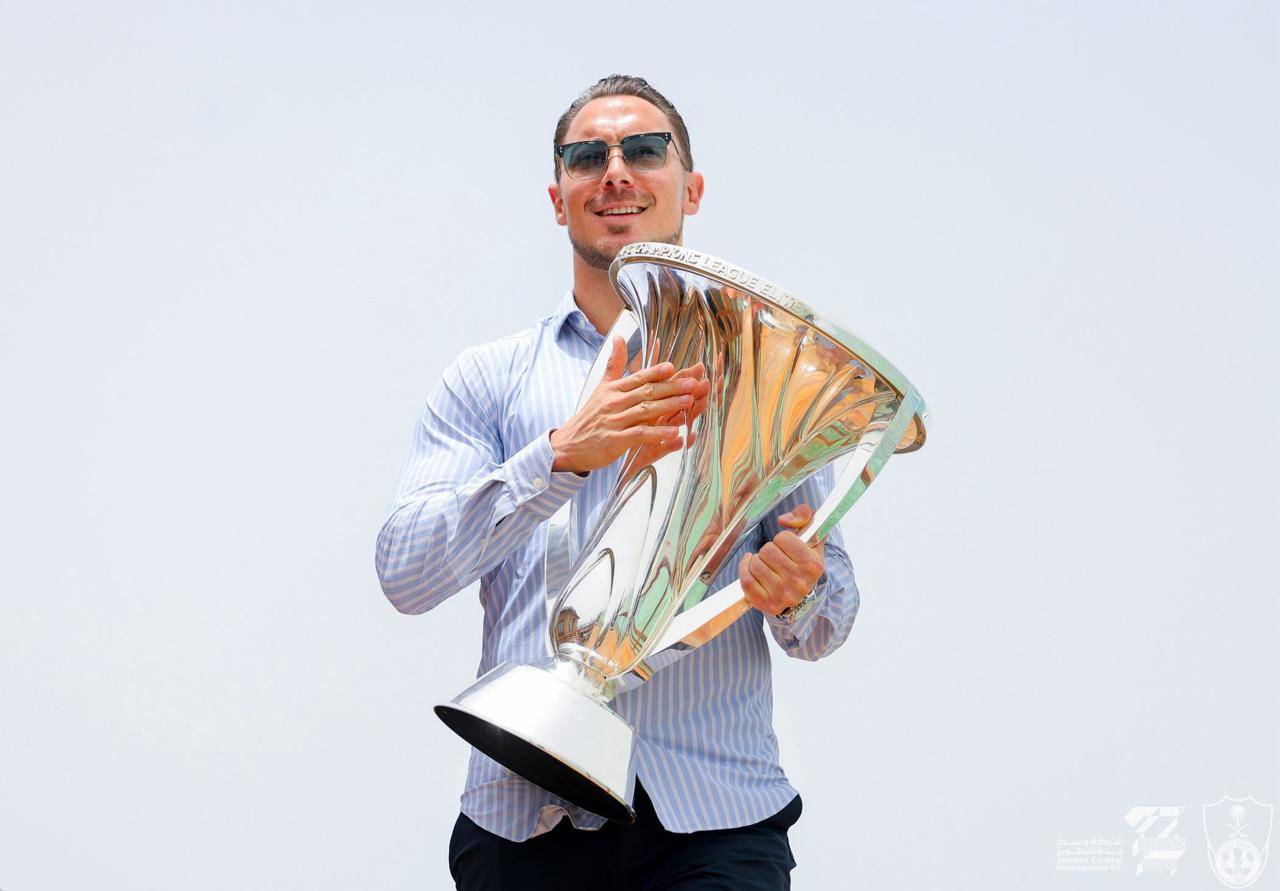 الأهلي يحسن بنود عقد مدربه الألماني يايسله ويرفعه إلى 12 مليون يورو