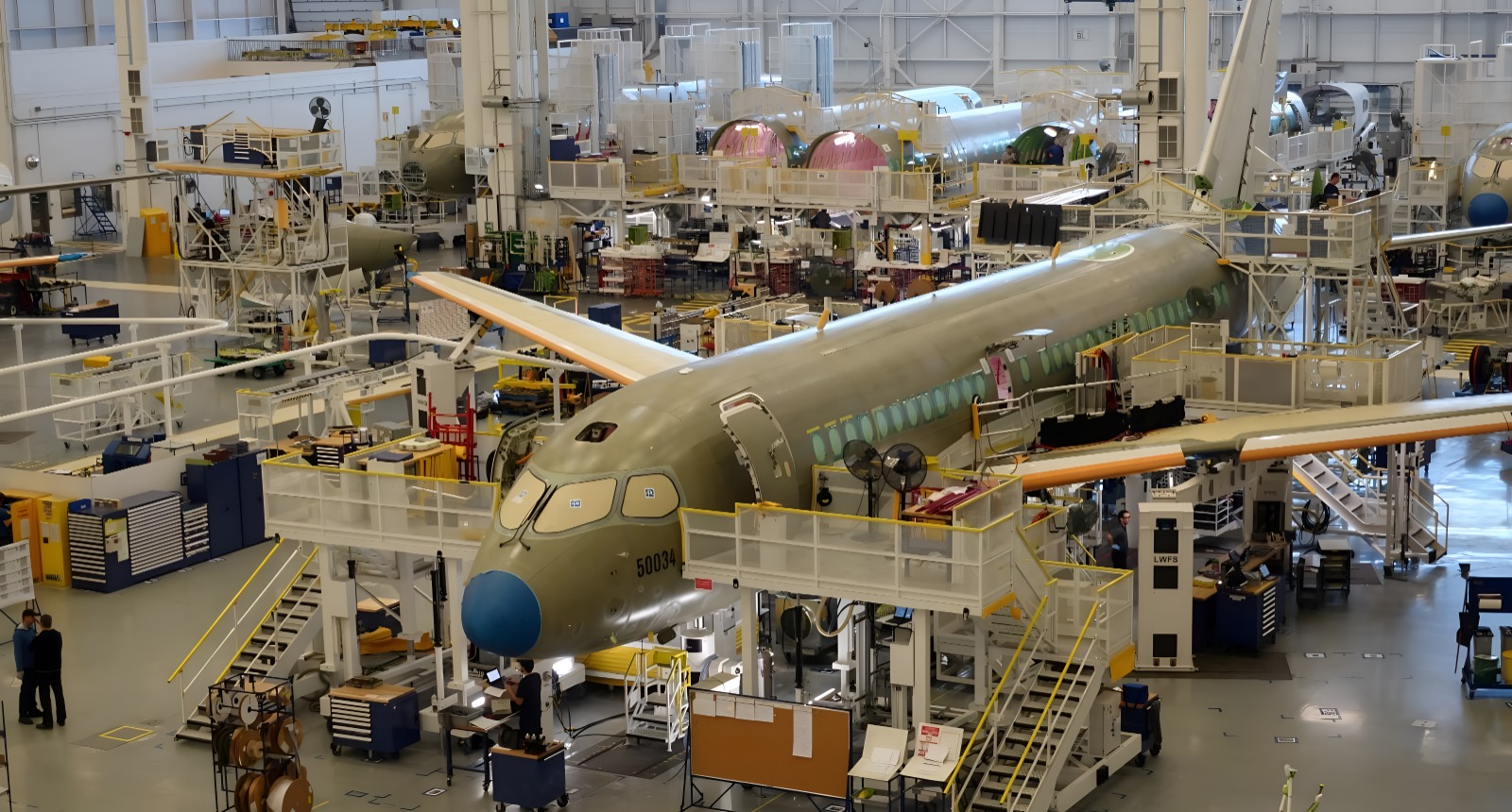 تأخر تسليم طائرات "إيرباص" يفرض ضغوطا على شركات الطيران مع نمو حركة السفر