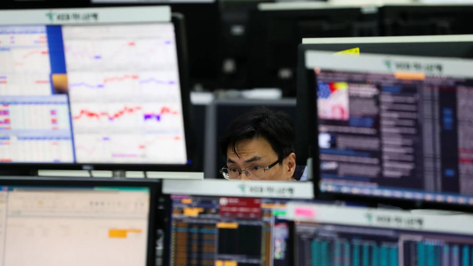 الأسهم الآسيوية ترتفع بدعم من أنباء عن تقدم في مفاوضات التجارة