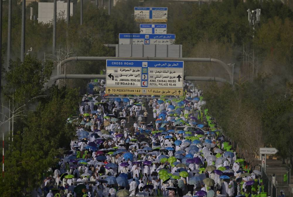 هيئة الإحصاء: إجمالي حجاج العام الجاري بلغ 1.7 مليون حاج .. 166 ألف من الداخل