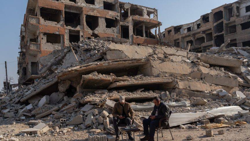 سورية تراهن على الاستثمار في الأسمنت لتسريع إعادة الأعمار