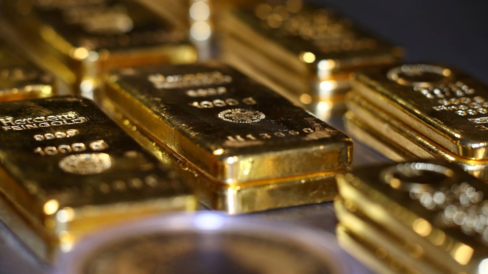 أسعار الذهب تستقر مع تزايد التفاؤل قبيل محادثات تجارية بين الصين وأمريكا