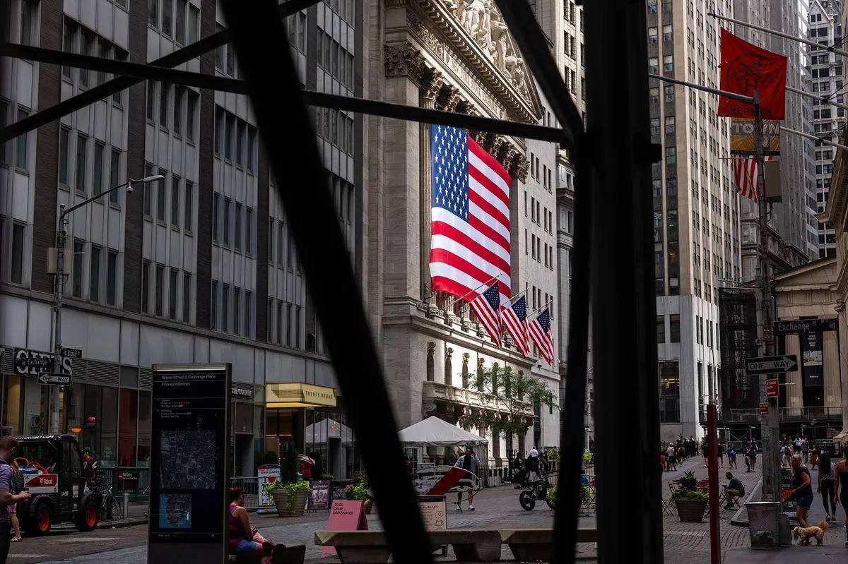 تعريفات ترمب تتحول إلى "لوحة فنية معقدة" بعائدات 2.7 تريليون دولار خلال عقد