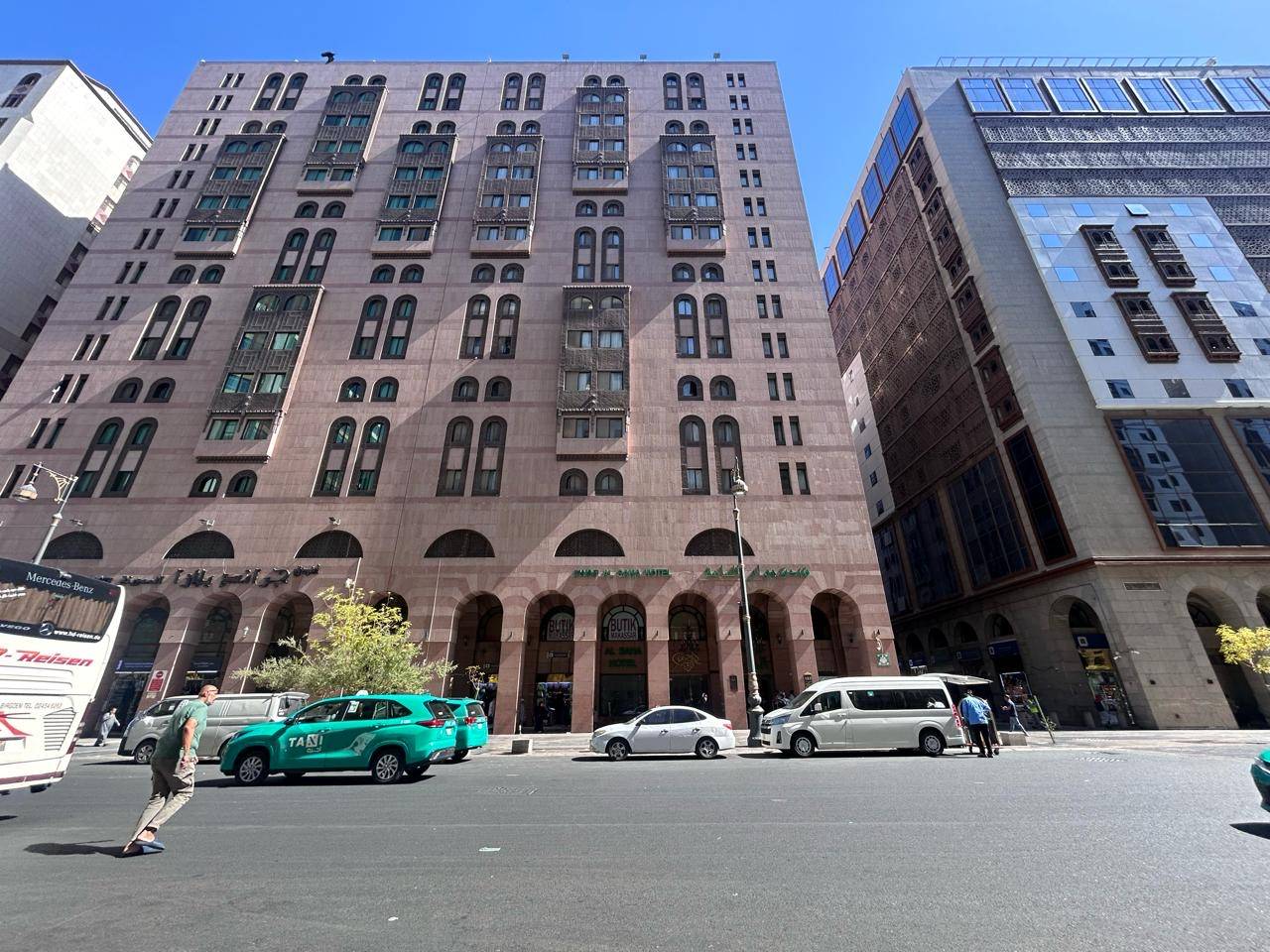 بيع 50 % من فندق في المدينة المنورة بـ 162 مليون ريال .. سعر المتر 457 ألف ريال