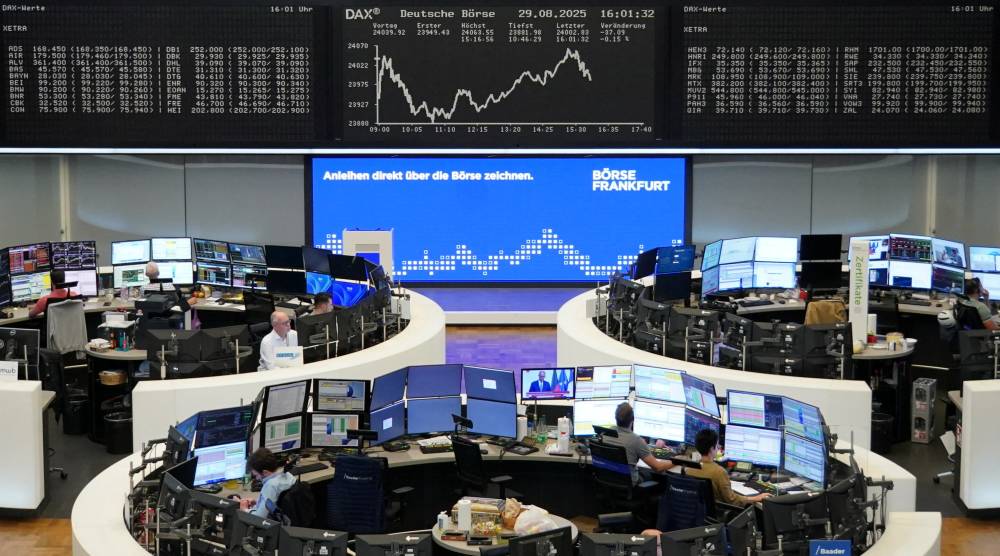 تراجع أداء البنوك البريطانية يقود الأسهم الأوروبية إلى الانخفاض