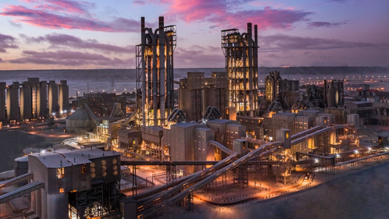 المبيعات تدفع أرباح "الأسمنت السعودية" إلى الارتفاع 9.3 % خلال الربع الثاني