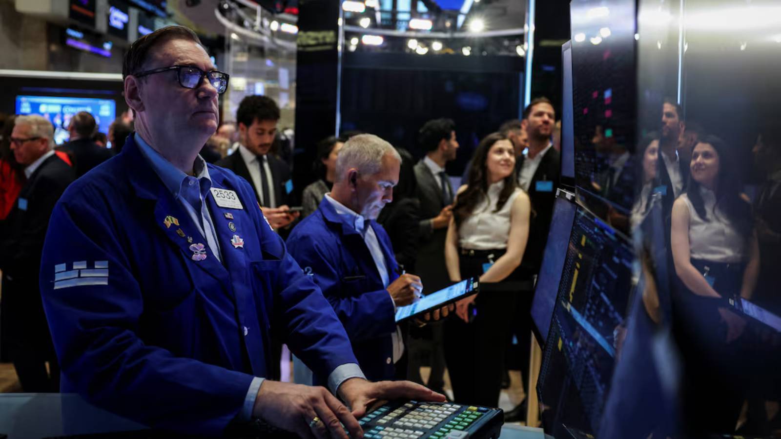 المؤشر "ستاندرد آند بورز 500" يغلق على مستوى قياسي مرتفع بدعم "يونايتد هيلث"