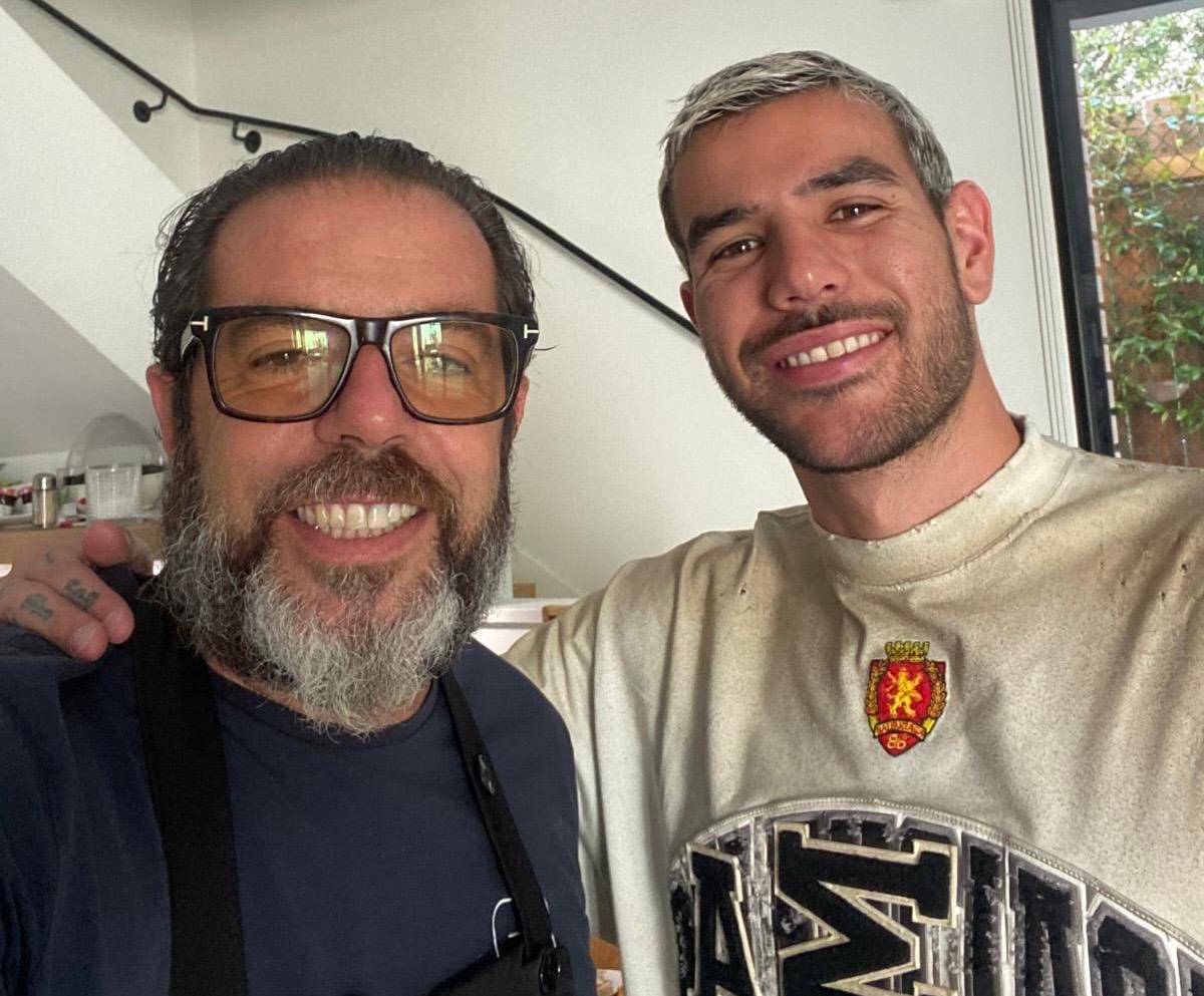 هيرنانديز يستعين بـ «طباخ رونالدو السابق» خلال تجربته مع الهلال مقابل راتب مغر