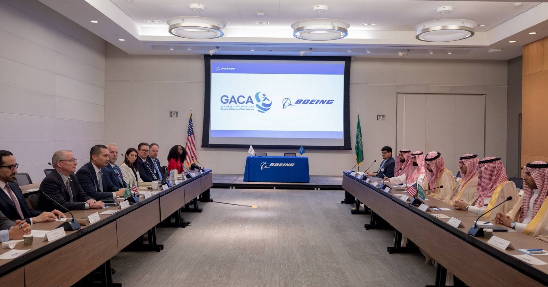 السعودية توقع مذكرة تفاهم مع "بوينج" لتطوير التنقل الجوي المتقدم