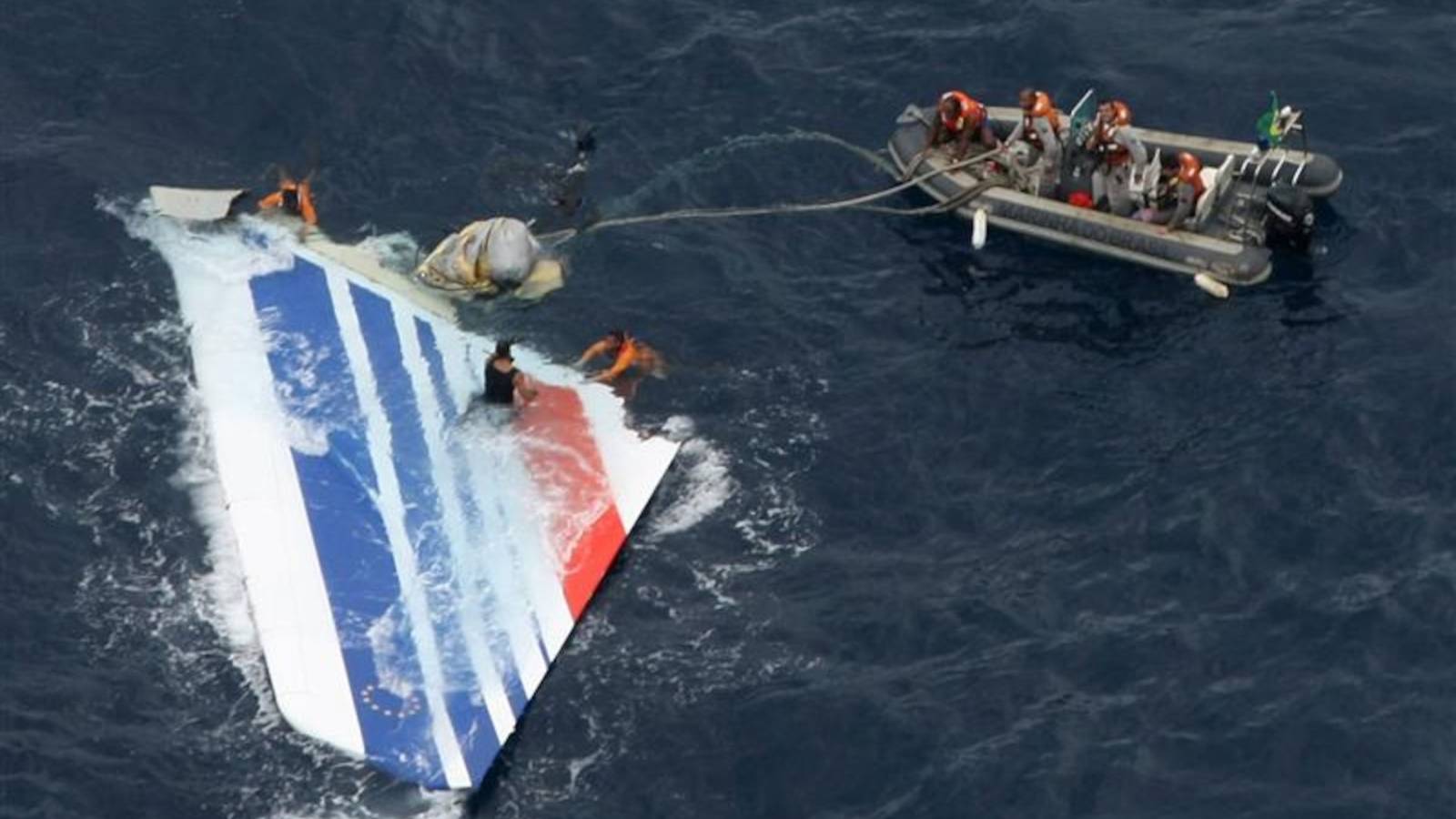 إعادة محاكمة "إير فرانس" و"إيرباص" بشأن تحطم طائرة في 2009 ومقتل ركابها