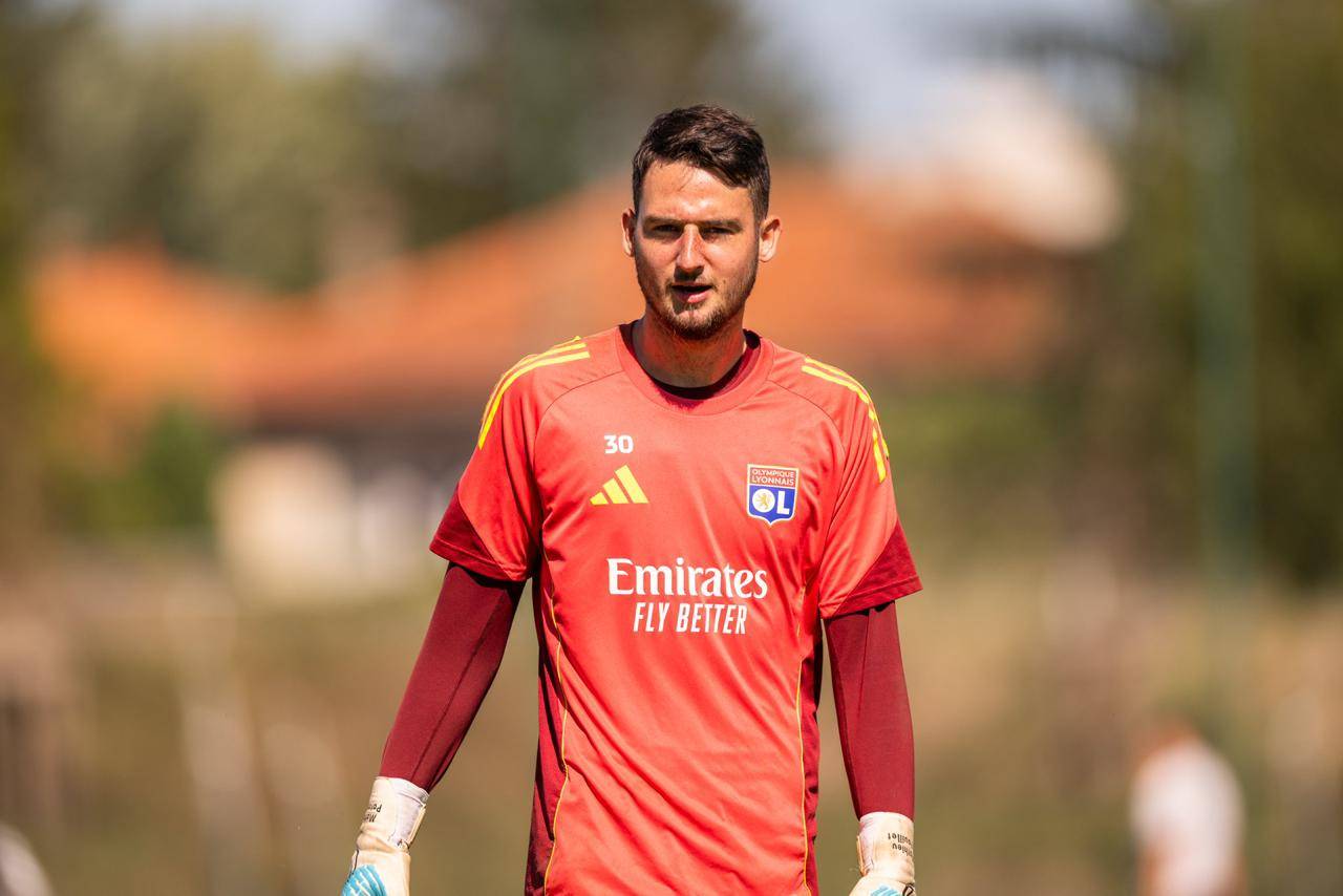 الهلال يوقع مع باتويي مقابل 342 ألف يورو .. وليون يشترط 20 % عند البيع