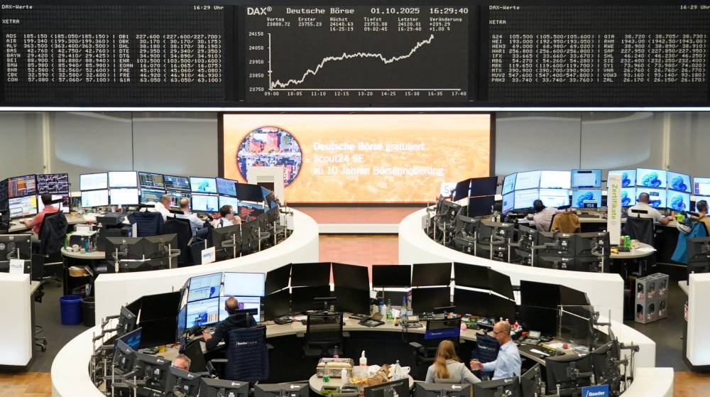 الأسهم الأوروبية تغلق عند ذروة قياسية بقيادة قطاع الرعاية الصحية