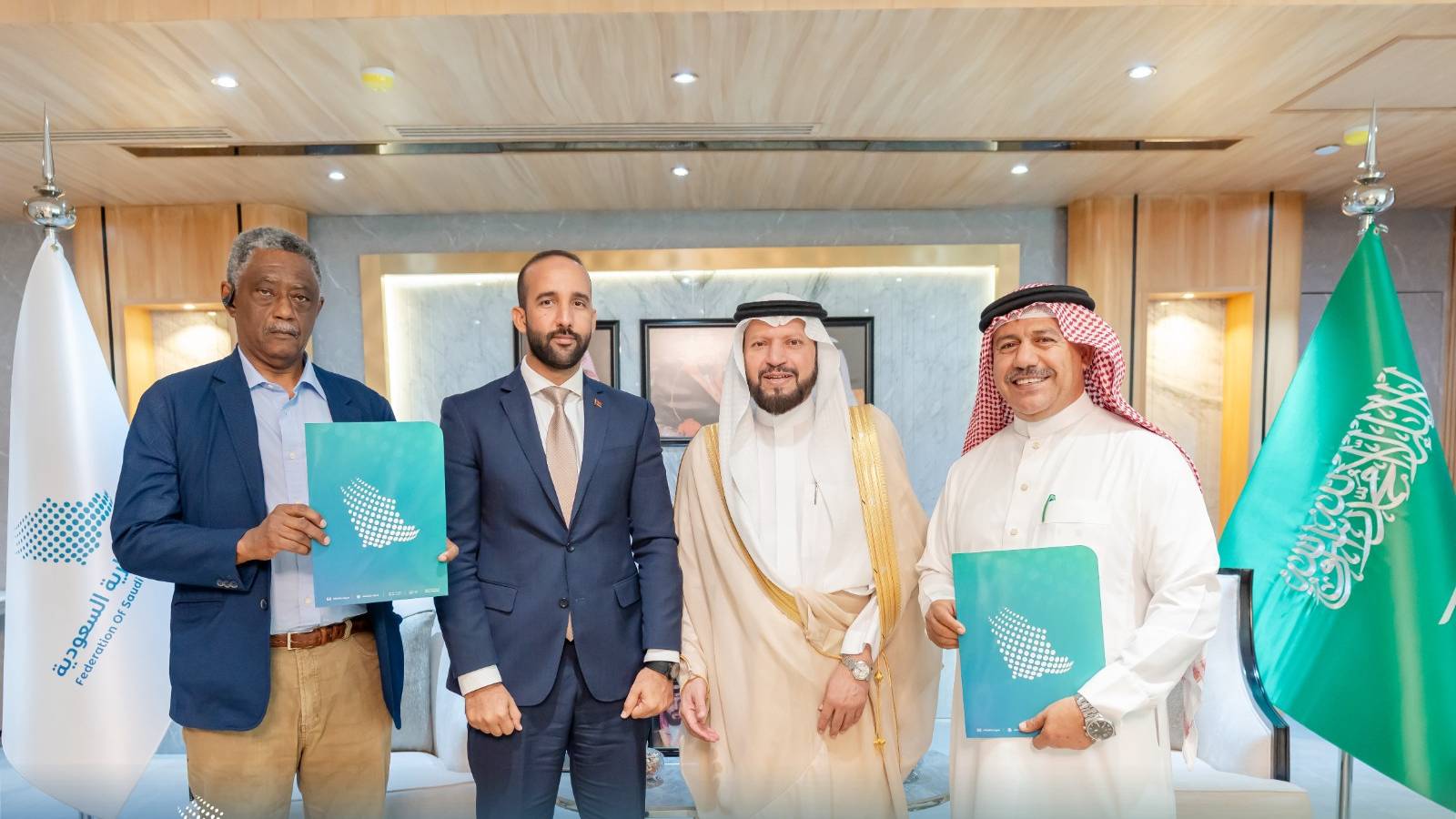 السعودية لكربونات الكالسيوم "SCC" توقع اتفاقية توزيع حصري في 3 دول إفريقية