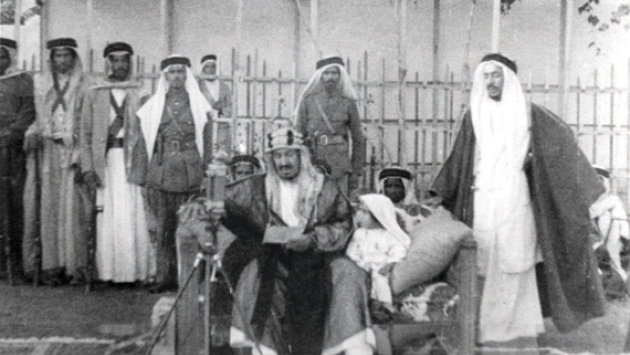 190 ألــف صـورة ترصد تـاريـخ المملكة وحياة الملك سلمان