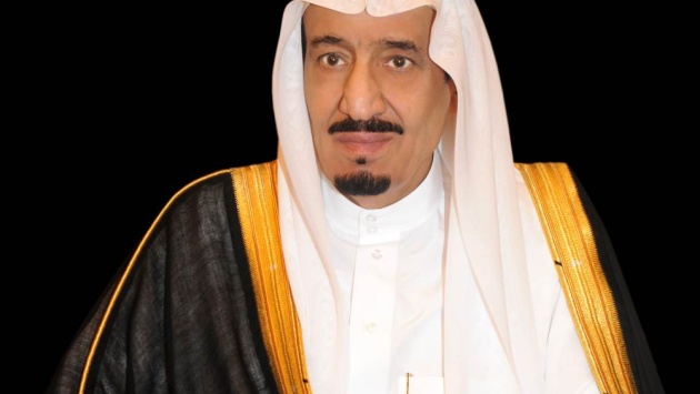  خادم الحرمين الشريفين يعزي حاكم الشارقة في وفاة نجله الشيخ خالد القاسمي